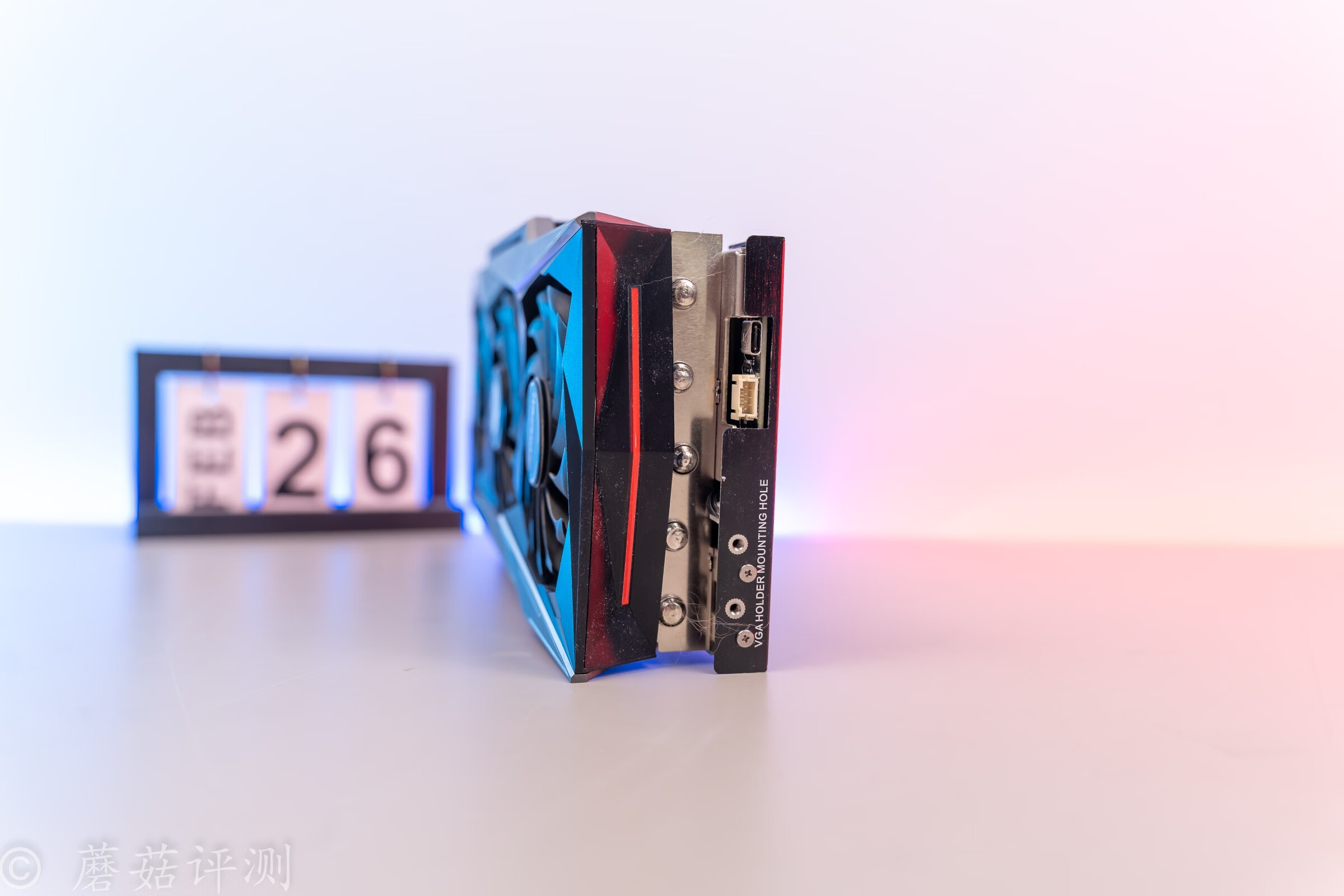 连续多日的高温，让朋友家的主机燥热难耐、更换机箱散热后获新生