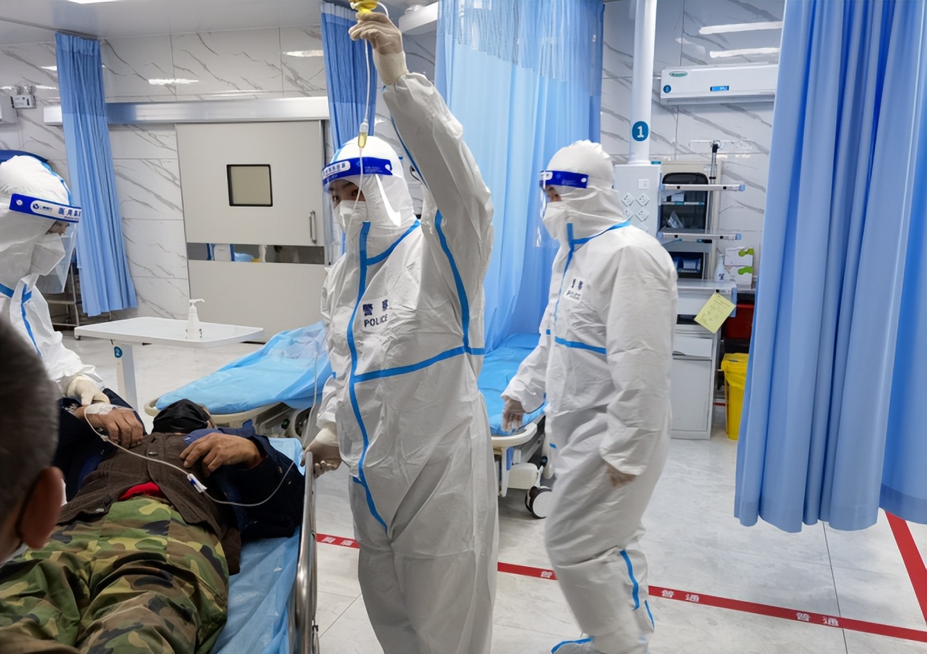 向坚守基层一线的最美劳动者致敬,致敬每一位坚守平凡岗位的劳动者