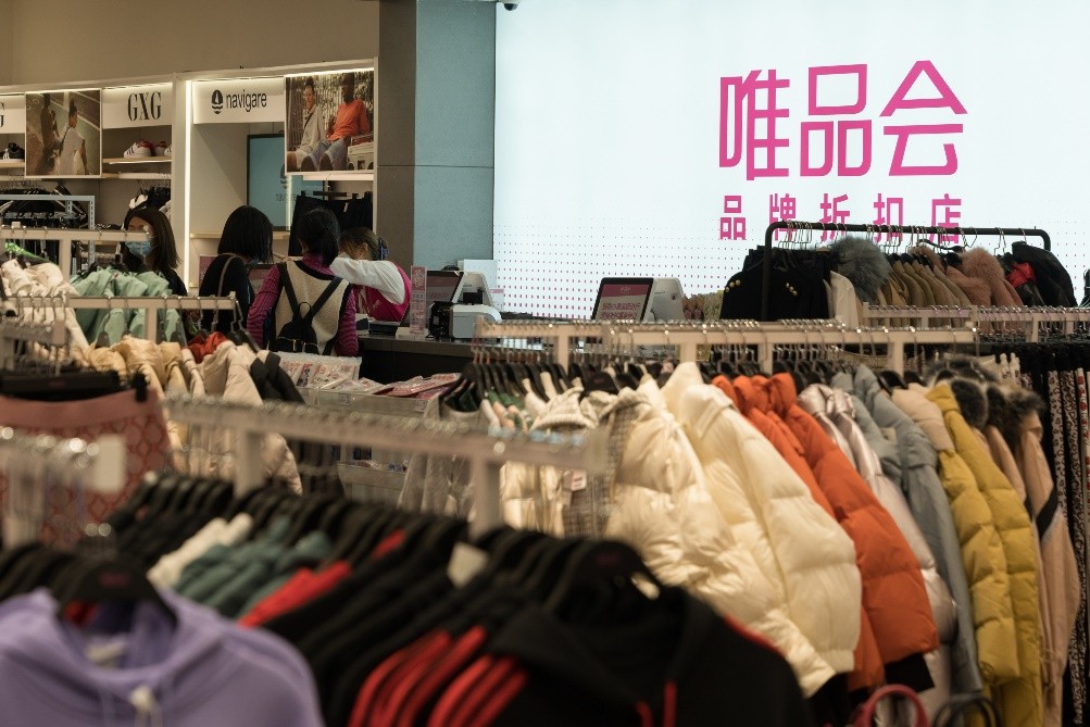 曾被人笑为“拖油瓶”,如今却在天猫唯品会大火,这只小熊不简单