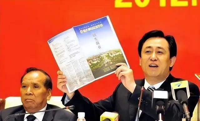 许家印倒在了50亿元“战投”上,9万亿元债务未能击倒他