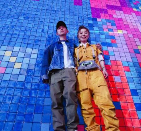 何炅出名前的心酸故事,何炅事件后哪些人对他伸出了援手