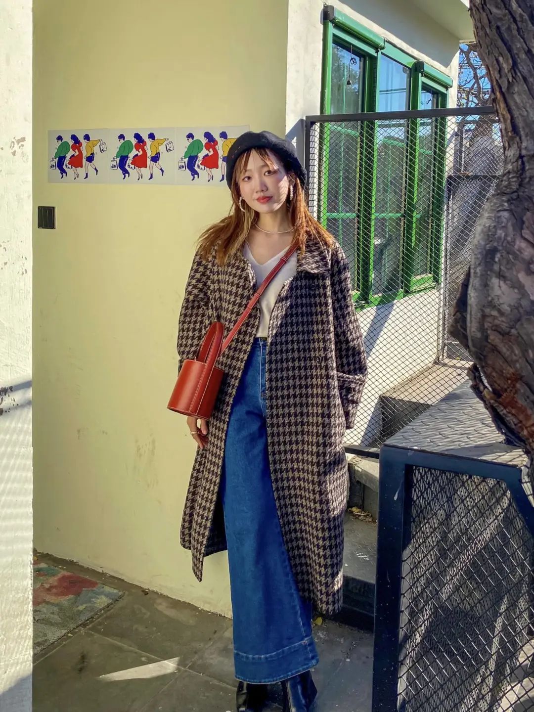 这件大衣，穿很多年都不会过时，时髦不费力，复古又优雅