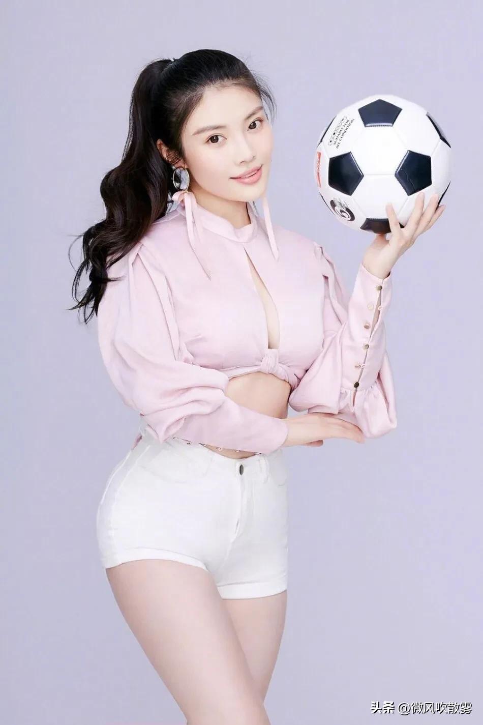 足球宝贝明星身材,足球宝贝明星刚出道照片