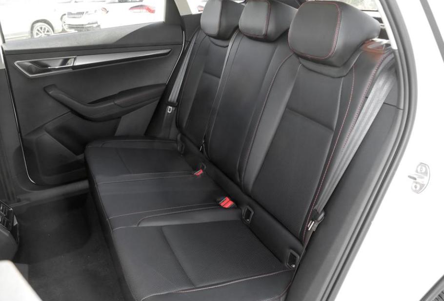 柯珞克低配带天窗吗,柯珞克2019年哪款车是全景天窗