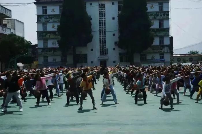 公益福彩温暖前行,公益福彩助力圆梦