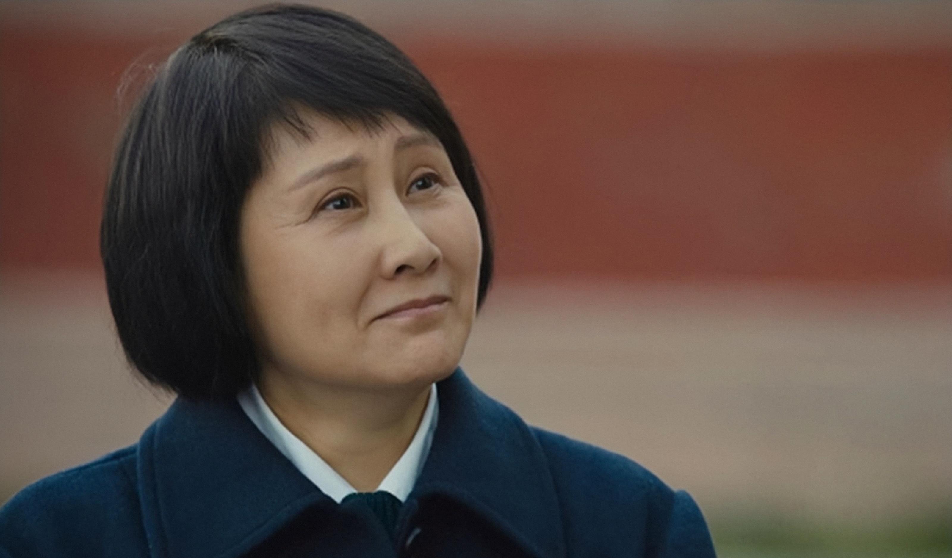 气场不对别硬演“女干部”，2部热播剧5位女演员一比较，差距不小