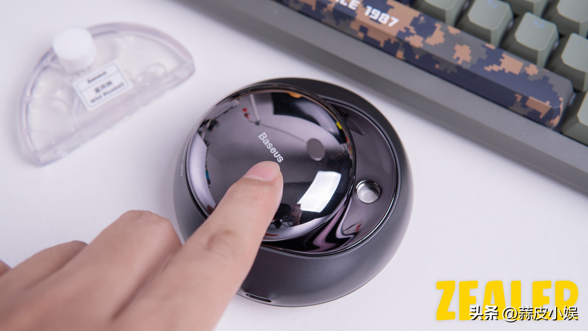 营造清香空间，畅享旅途惬意——倍思车载香薰