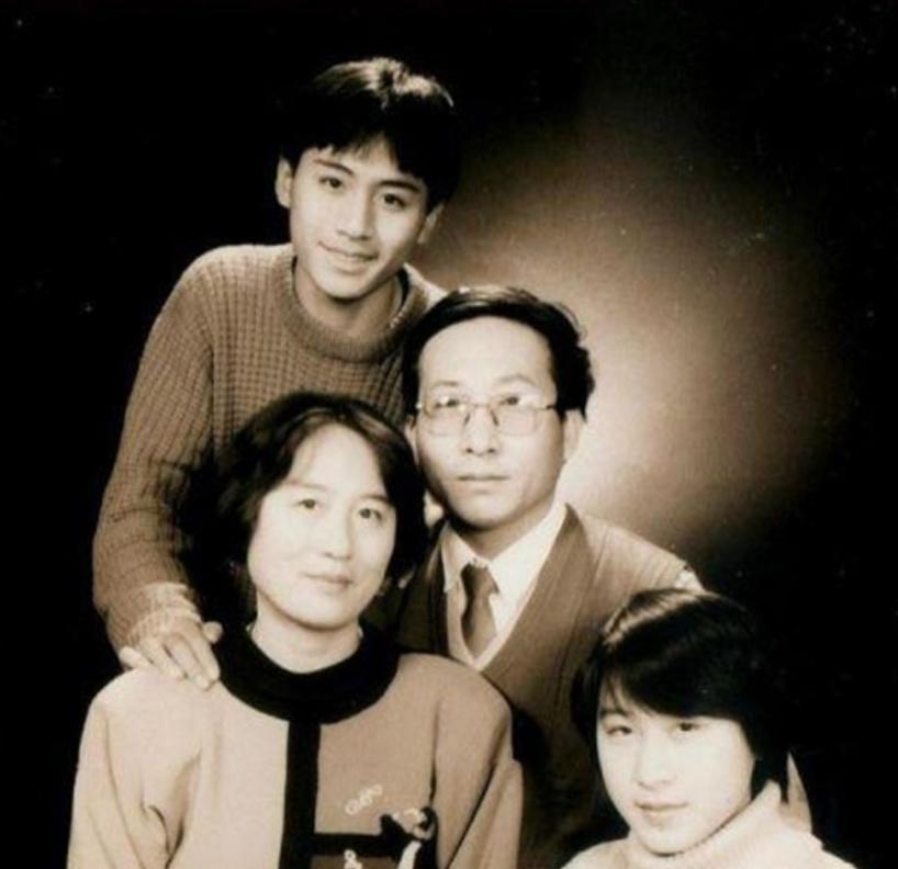 刘烨与谢娜的爱情史,刘烨和谢娜结过婚没