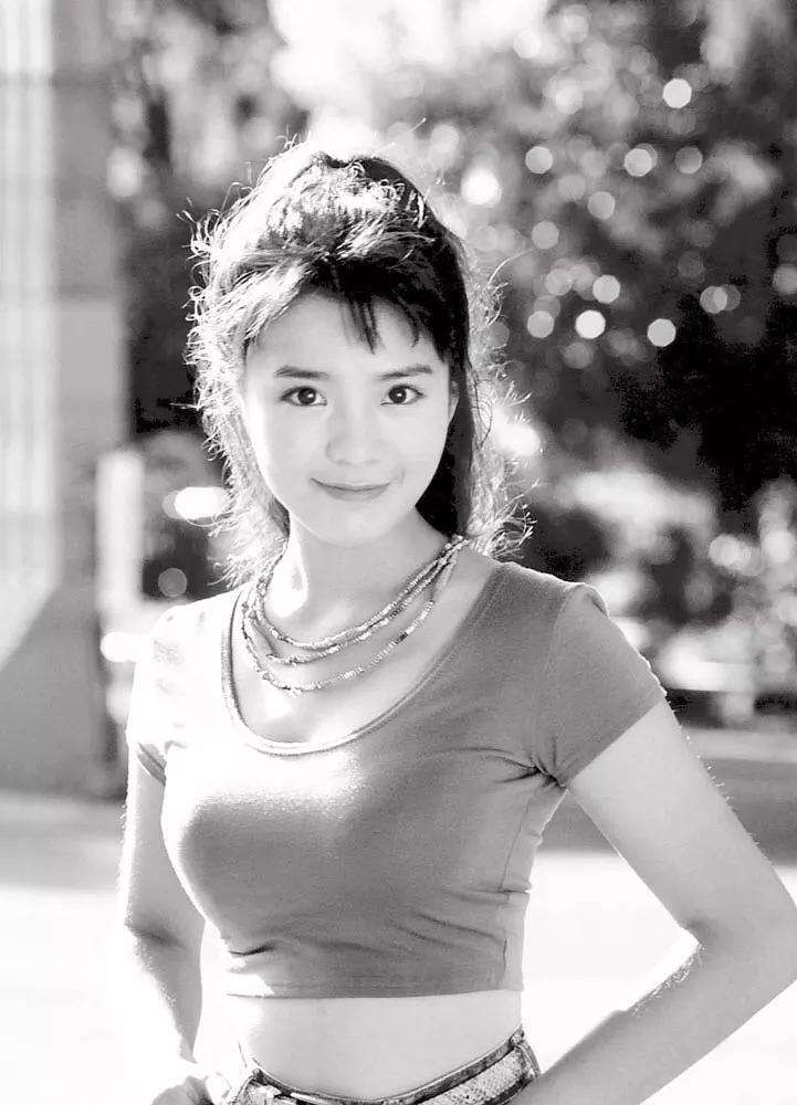 央视主持朱迅：17岁患癌，34岁患重疾，不惧谣言自称要活到90岁