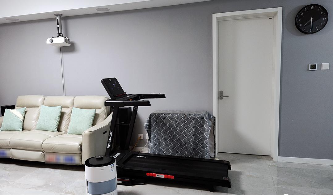 每天跑步机跑步有必要戴护膝吗,跑步机带护膝的好还是不带好