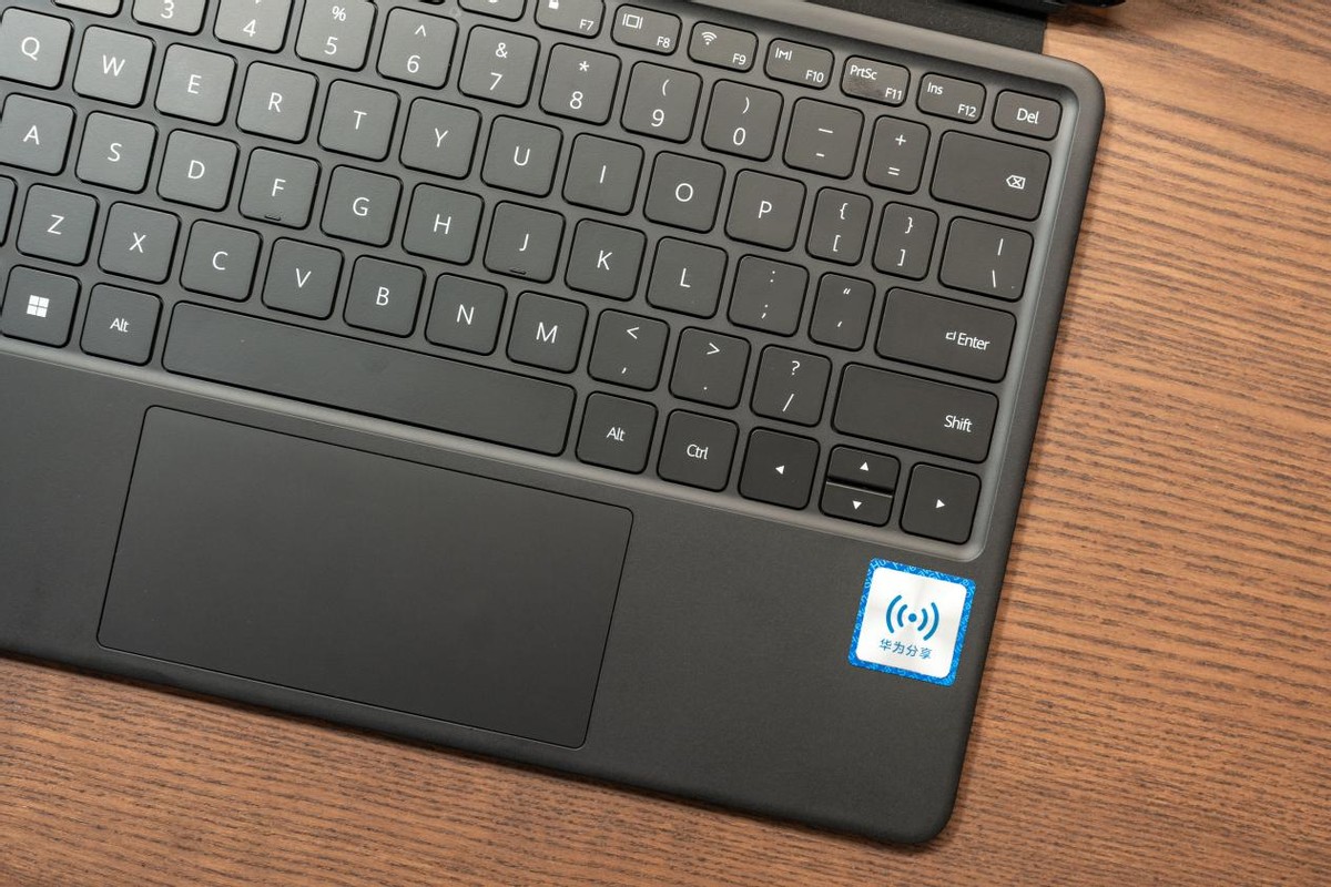 一台电脑,两种生态——MateBookE2023首发测评