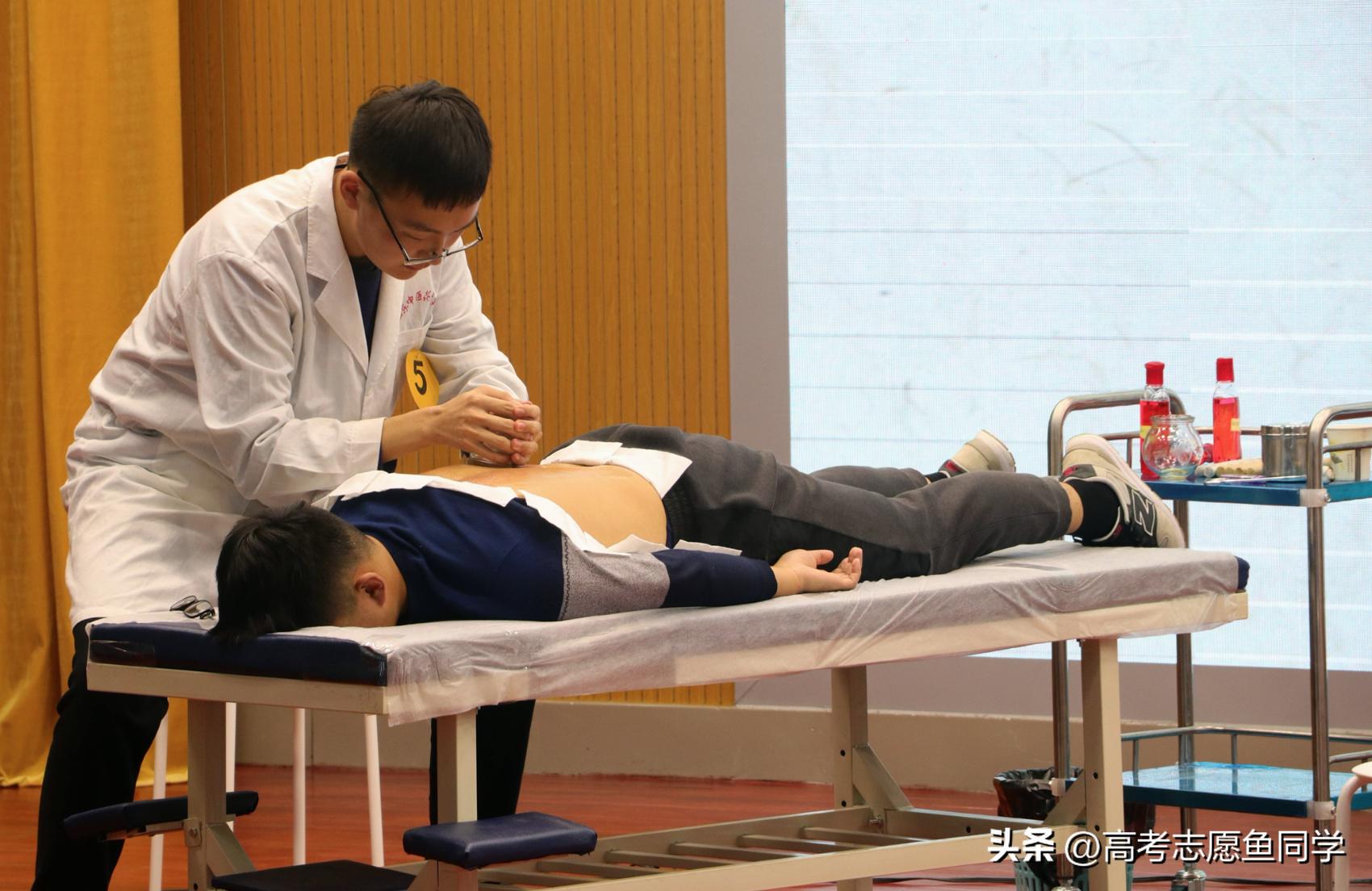 女性想学医选哪科最好,女生想学医学应该选哪个专业