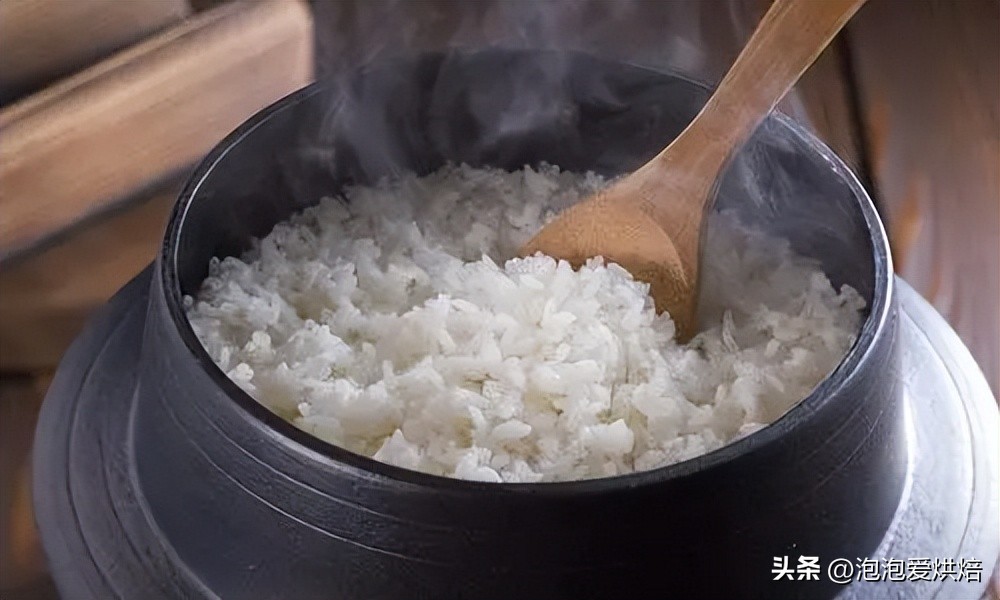 减脂期不能吃米饭？错！蓝宝蒸汽米汤电饭煲，一键实现低糖低热量