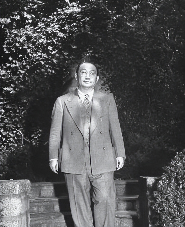 孔祥熙去世最后葬在了哪,孔祥熙晚年在哪生活