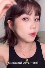 女生齐刘海和中分哪个更减龄,2021减龄最火发型齐刘海