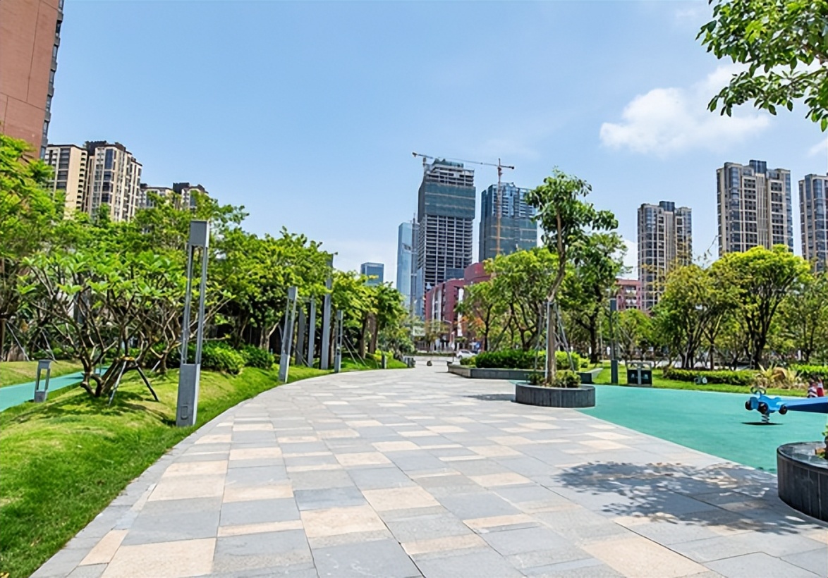 恒信地产品质与服务,恒信地产让建筑诠释理想生活