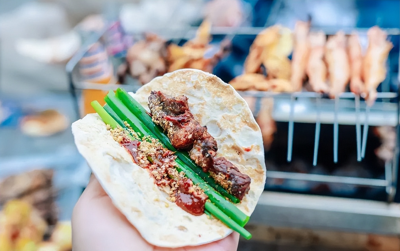 淄博烧烤开始凉了吗,淄博烧烤大量店铺转让热评