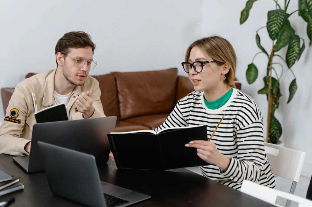 当下社会如何坚定理想信念,年轻人该树立什么样的理想和信念