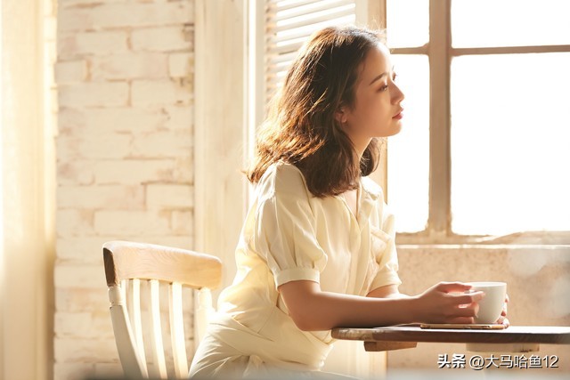 心的干净，不是耳朵里的道听途说，更不是眼睛看到的惊鸿一撇