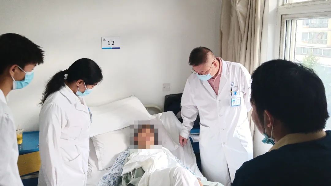 胆结石很小的时候医生说不用处理,胆结石不痛的情况下需不需要治疗