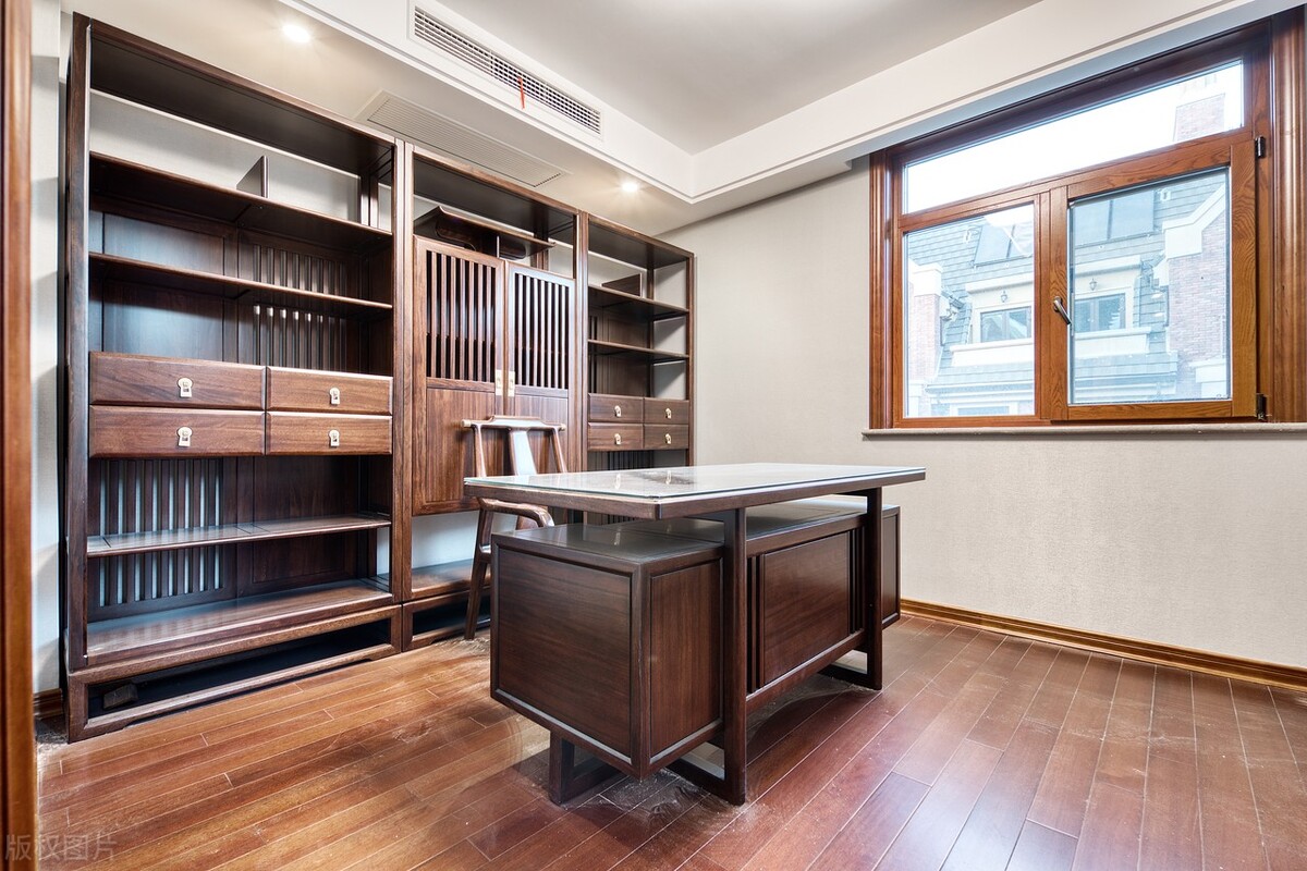 家里木材有蛀虫去哪确认蛀虫种类,家里木材有白蚁用什么药杀灭