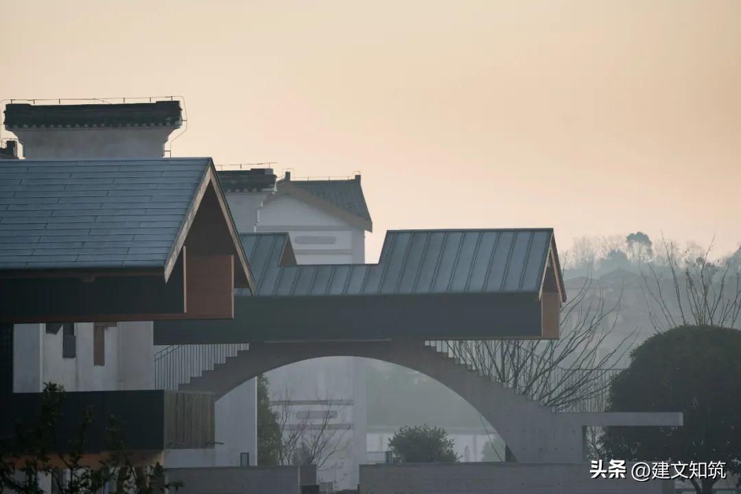 【荐筑】方村-Baudorf，相遇的场所丨佚人营造