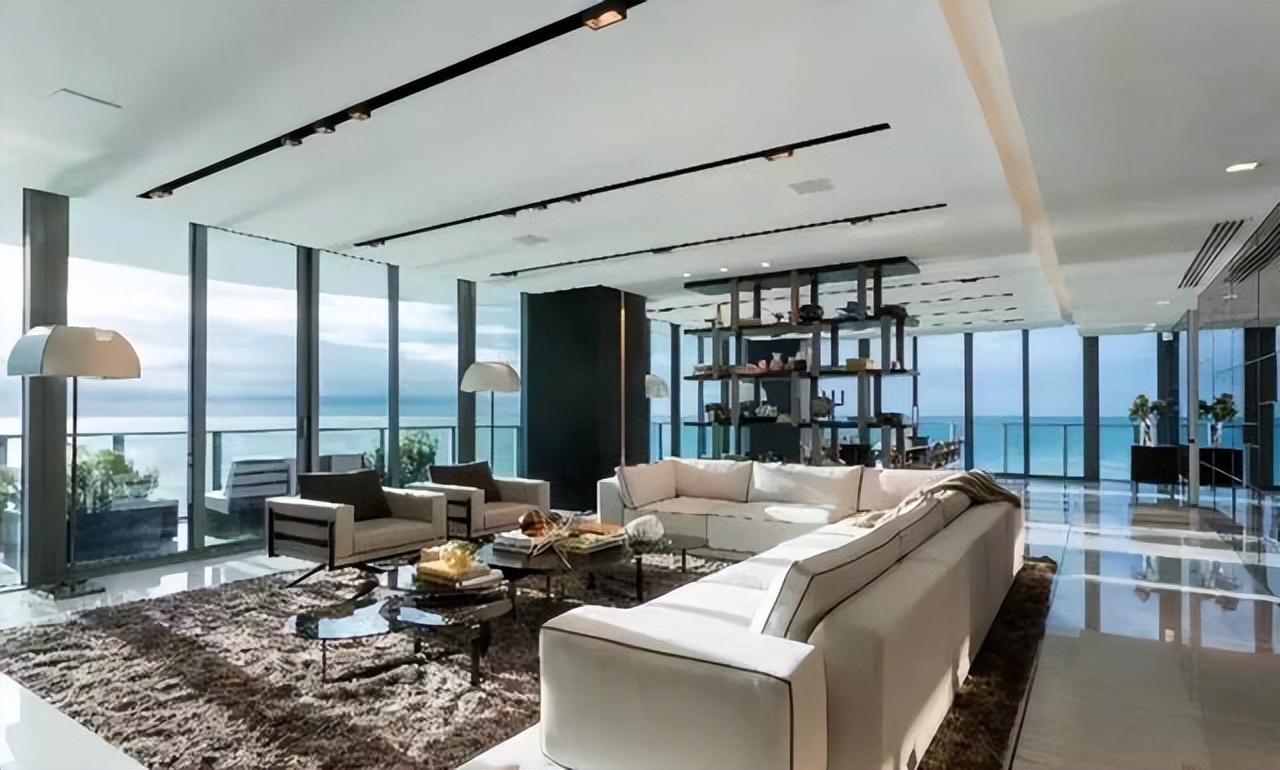 梅西回归迎接两次挑战,梅西为缺席训练道歉原视频