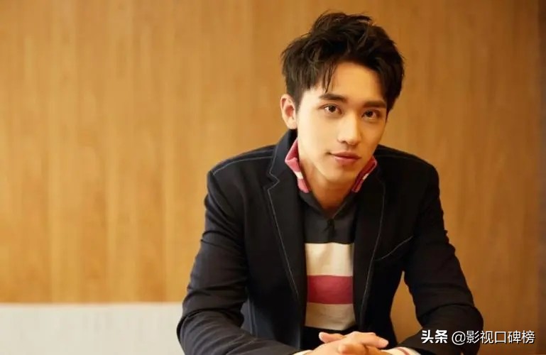 许魏洲宣布结婚,许魏洲晒结婚证官宣婚讯