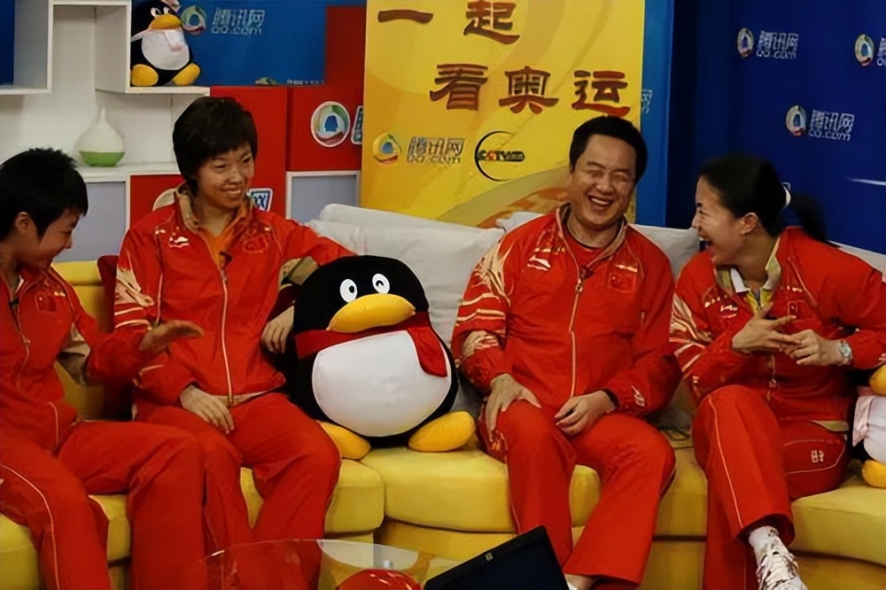 她是世界女乒第一人,大20岁老公与袁立同居12年,转身把她宠上天