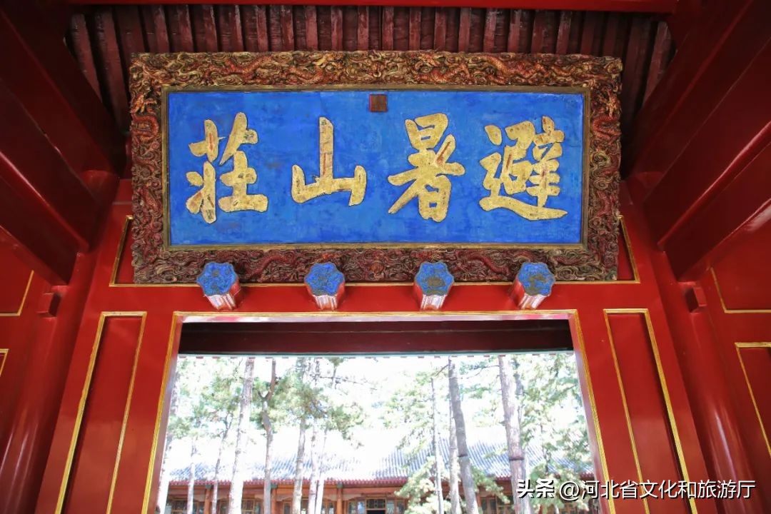 中国夏季避暑胜地排名前十,中国十大避暑胜地第一名你想不到