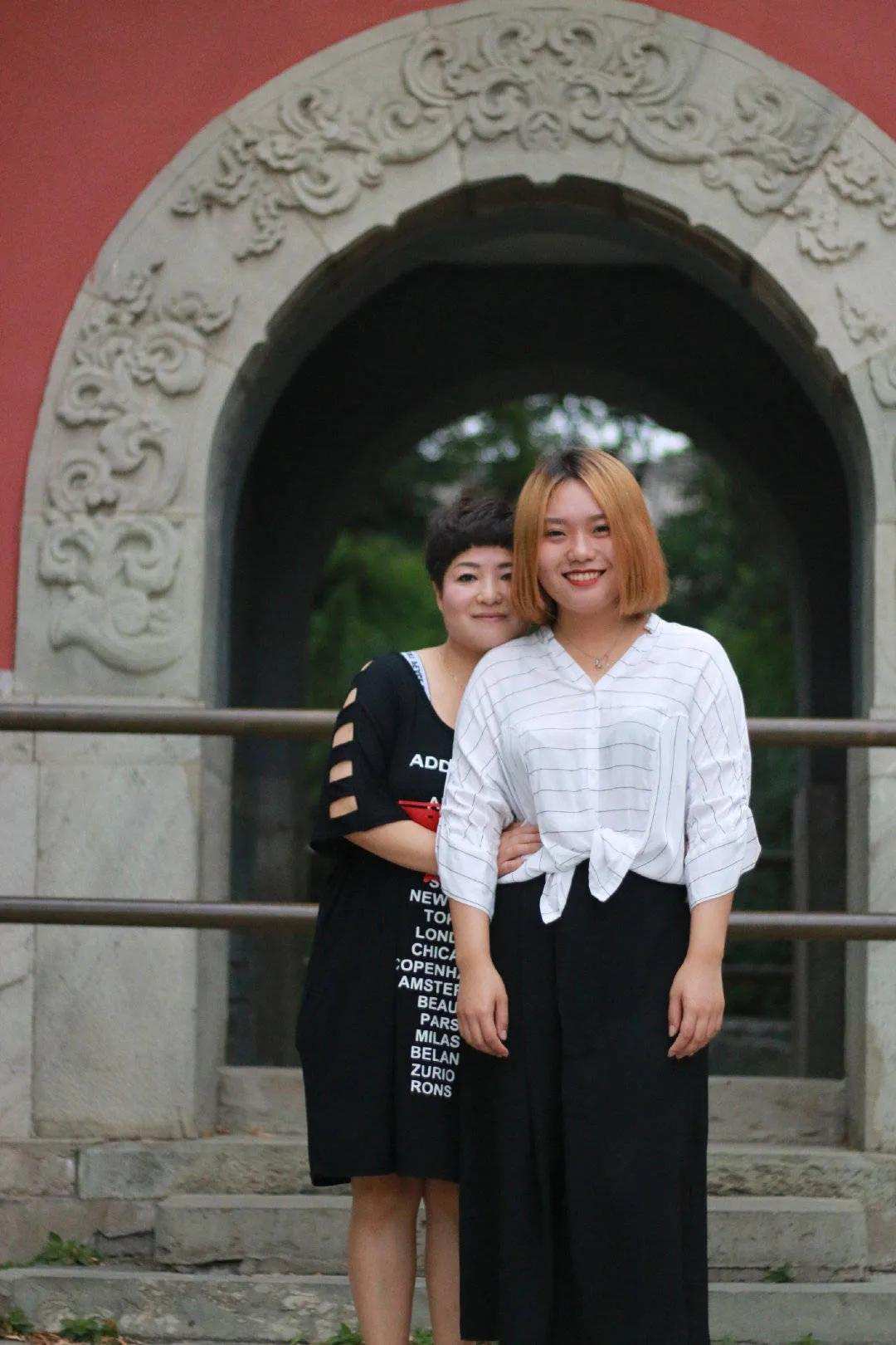 头大脸小的女生适合什么发型,头小尖脸大的女生适合什么发型