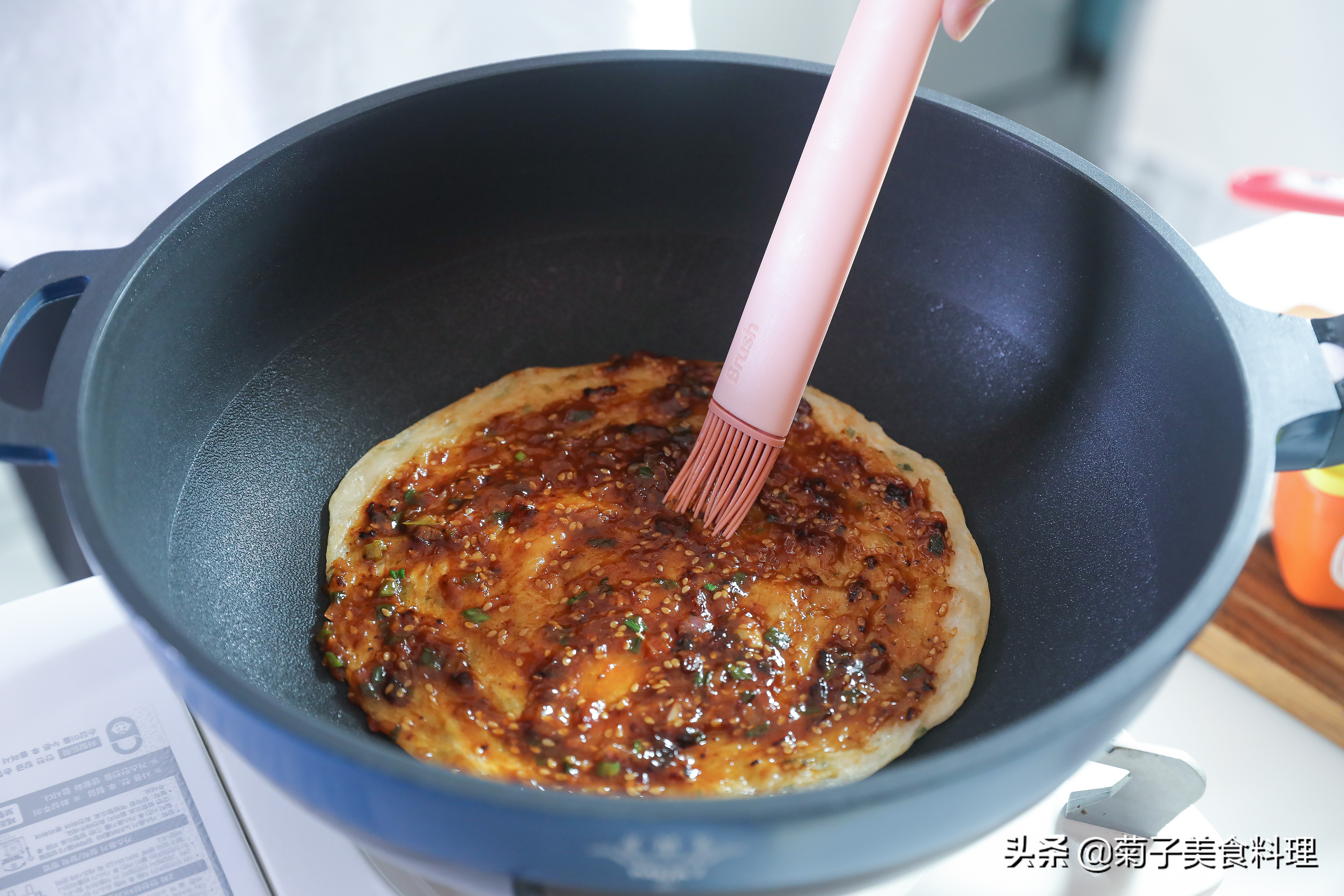 酱香手抓饼怎么做简单又好吃,手抓饼又解锁到新的吃法啦