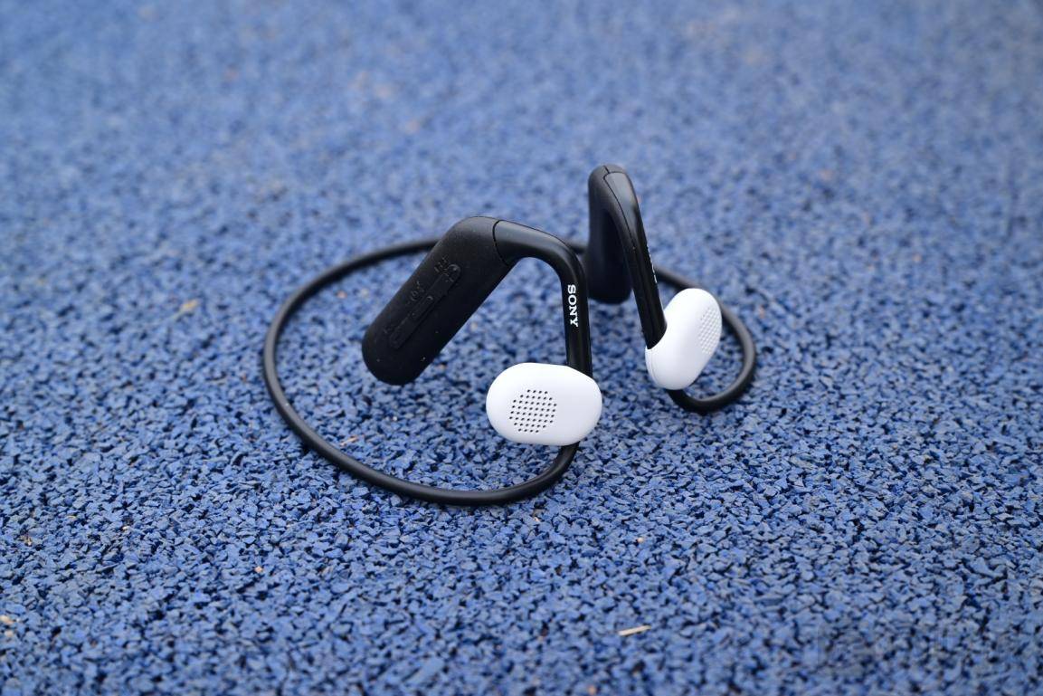 半入耳式蓝牙耳机推荐运动耳机,运动蓝牙耳机推荐哪款实用