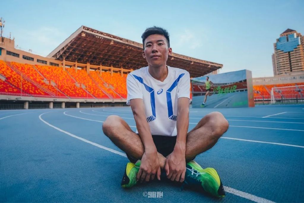 昔日千万富翁今日沦落街头,昔日百万富翁如今落魄