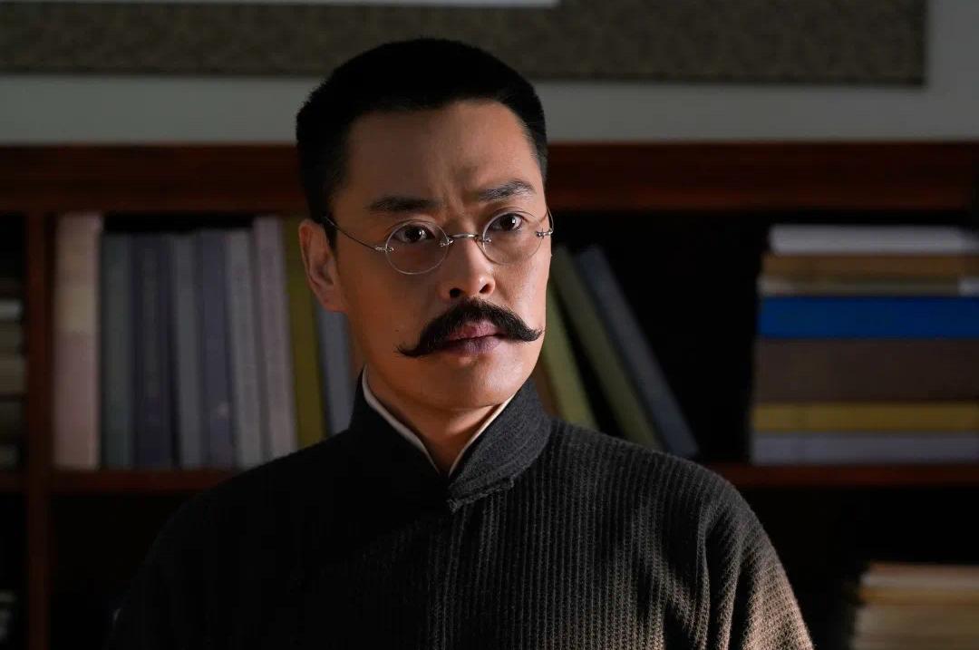 《亮剑》魏和尚：为追演员梦穷到吃狗粮，拍戏患抑郁症，如今怎样