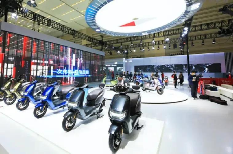 爱玛和雅迪电动车国产车型哪个好,爱玛跟雅迪电动车哪个好