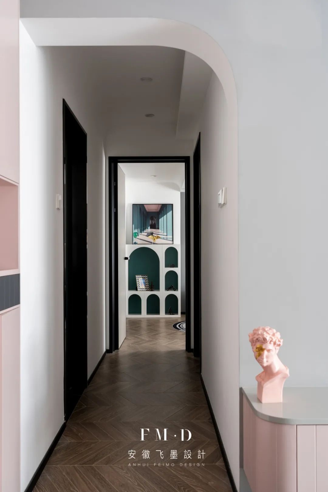 家里过道很长,家里有条长长的过道怎么设计