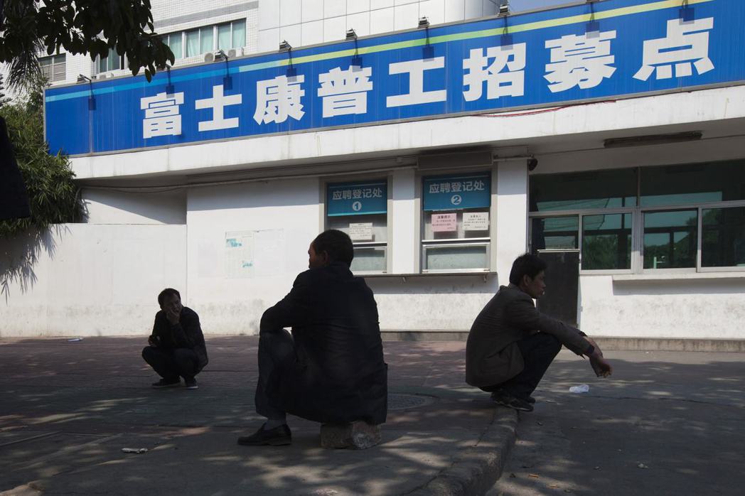 富士康流水线女工长啥样,富士康流水线女工逆袭