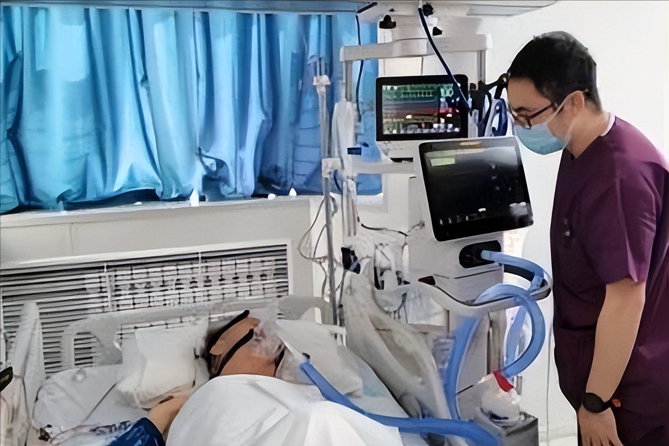 危急时刻97岁老人在icu的重生之旅,沈阳70岁老人被救助