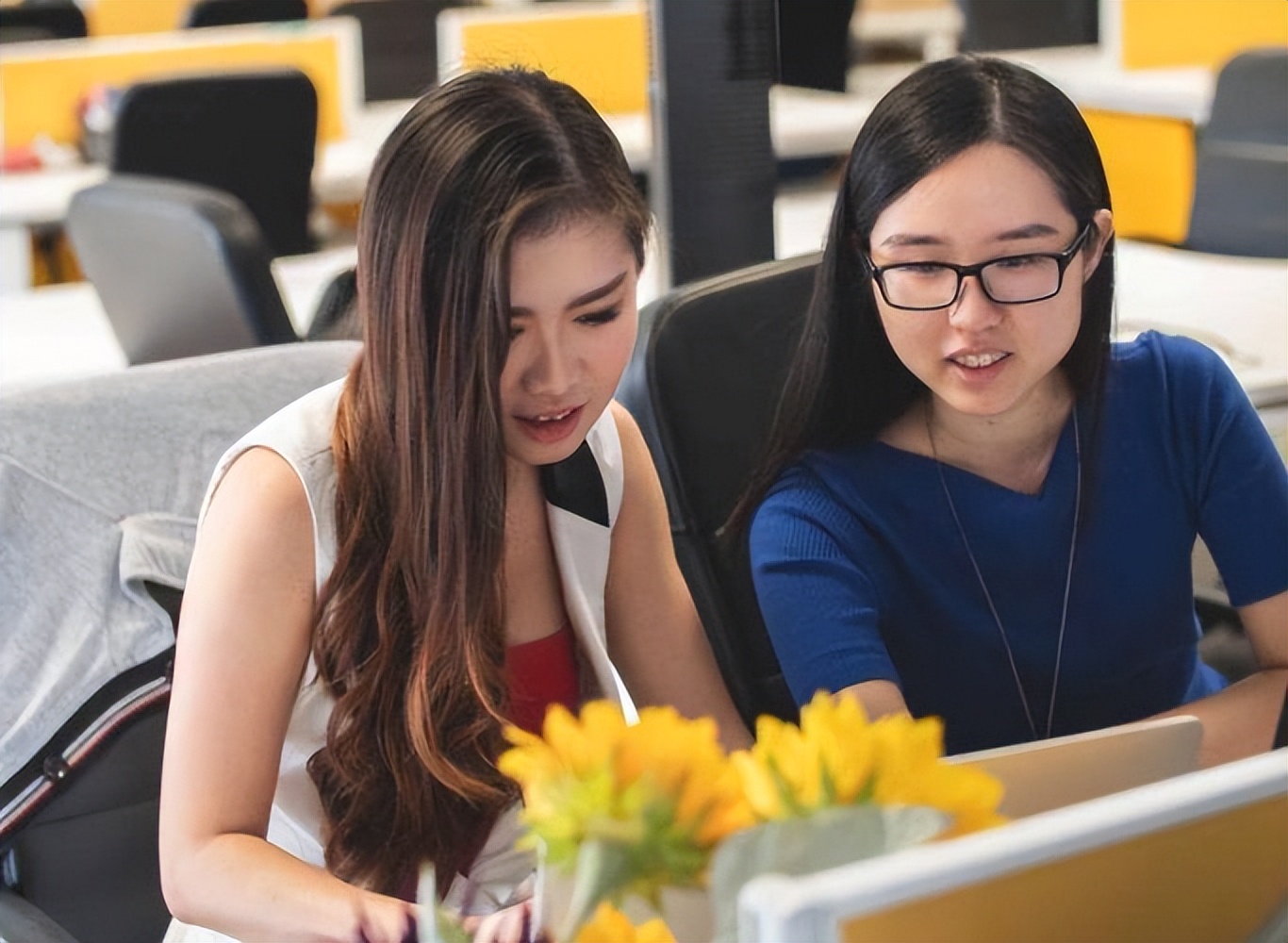 适合内向人干的职业,25岁内向无一技之长适合什么工作