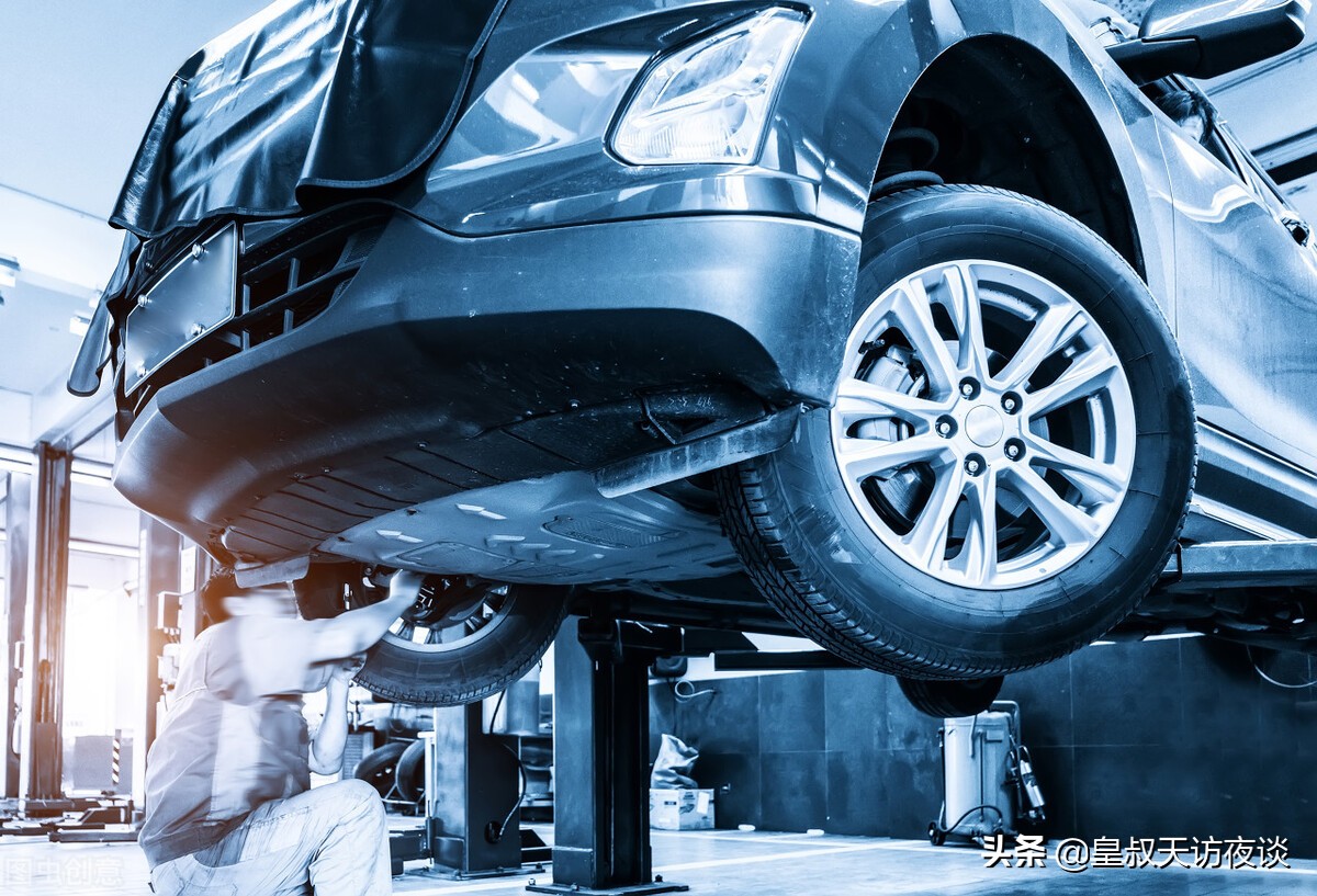 新能源和燃油车怎么选择2022,有18万预算是买新能源还是燃油车