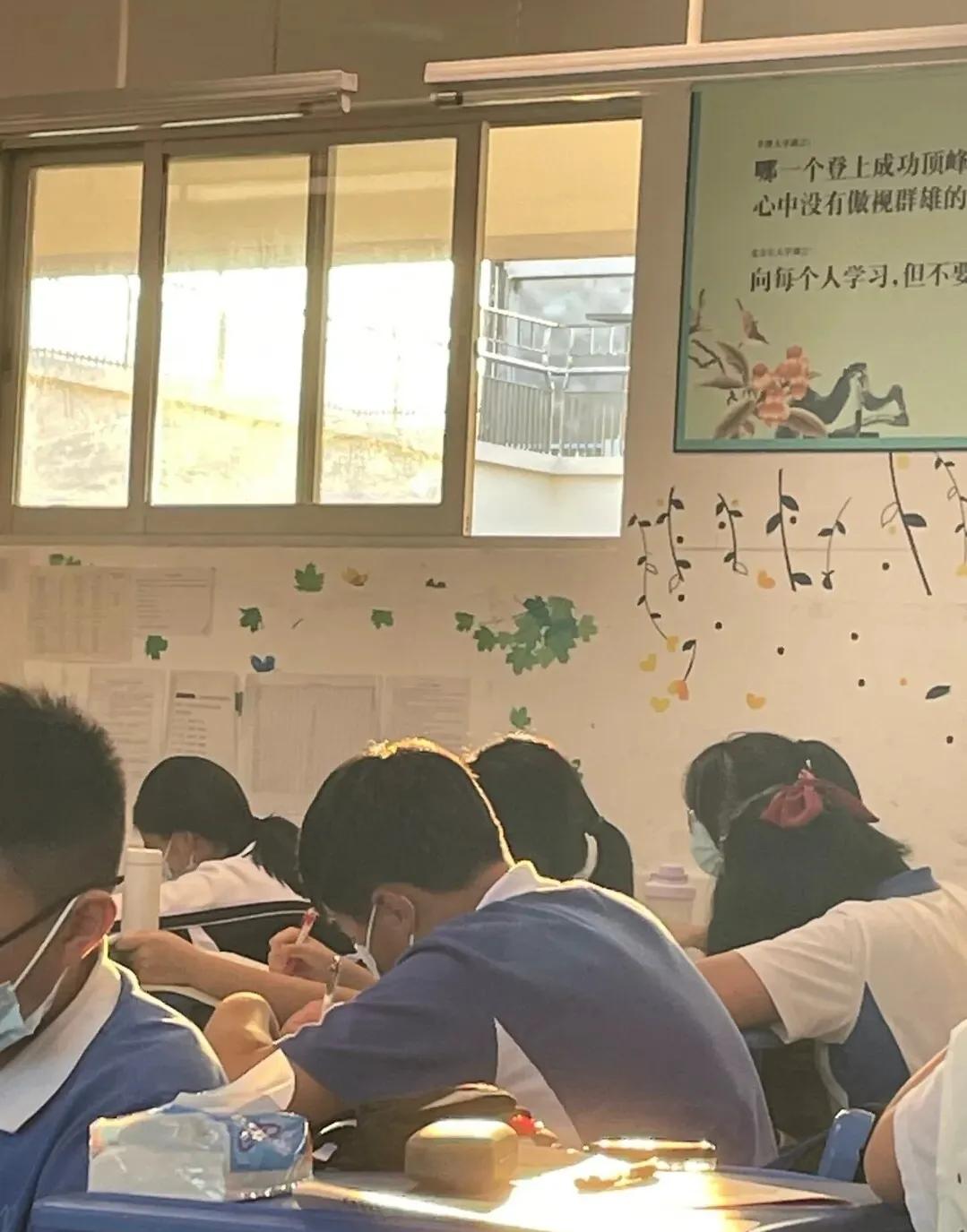 娃娃网恋怎么办,儿子早恋网恋的最佳处理方法