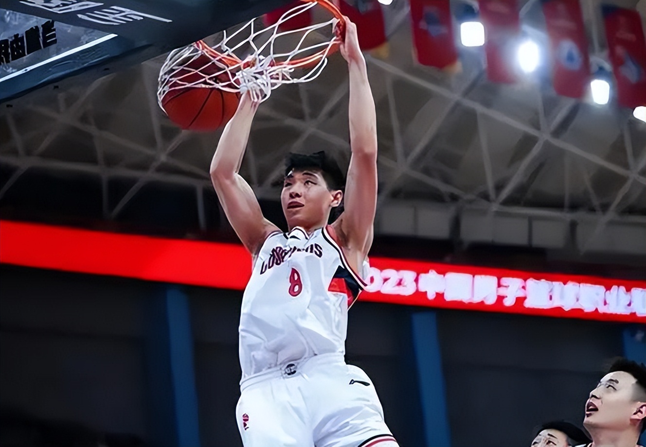 中国男篮历届12人大名单,中国男篮12人比赛大名单公布