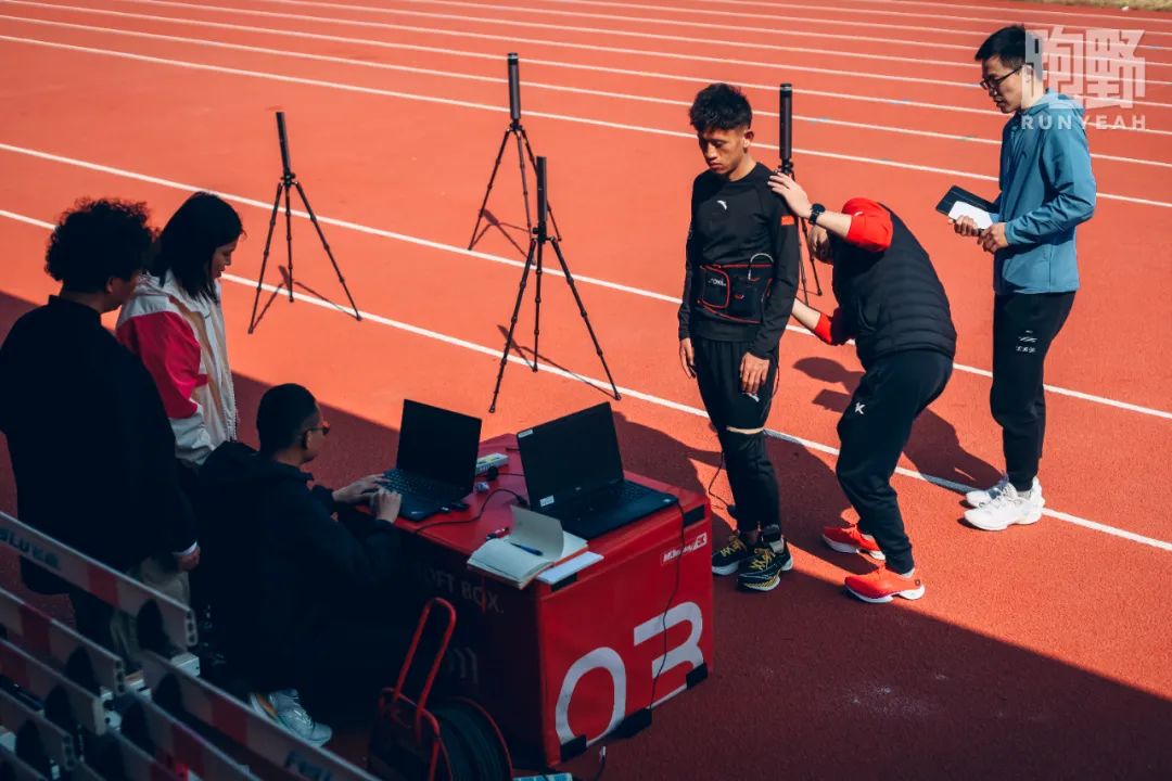 厦马限量版跑鞋,竞速跑鞋顶级