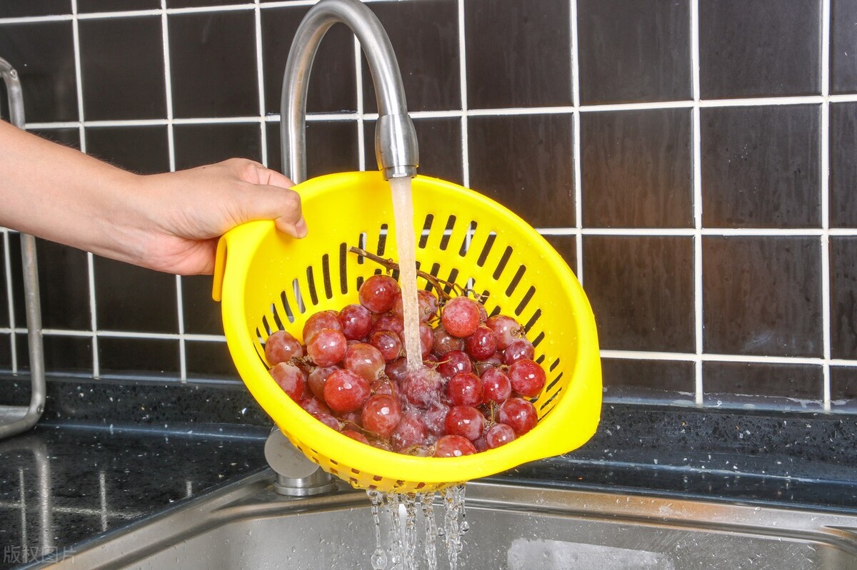 胃肠感冒腹泻怎么办,恶心呕吐腹泻是新冠吗