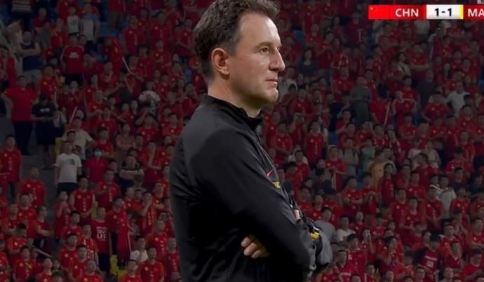 瓒崇悆鐞冭糠澶辨湜闇囨捈鍦洪潰,澶辨湜瓒崇悆