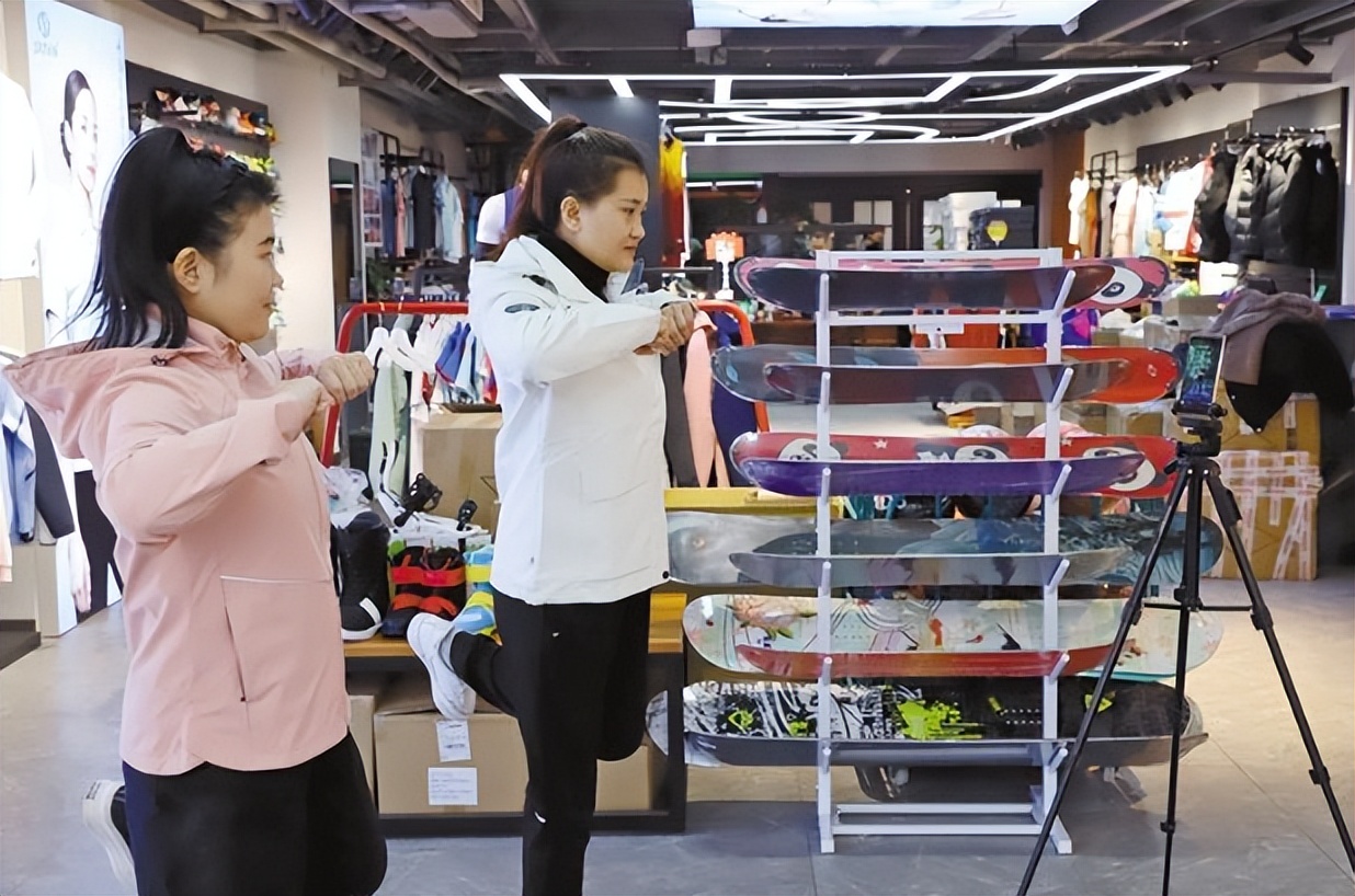 陕西足球踏上新征程,陕西新征程户外拓展