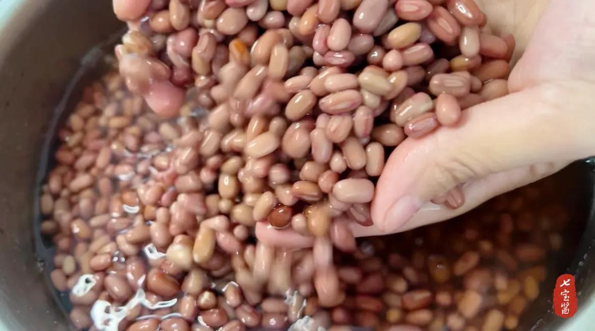 红豆饼怎么做好吃又简单的,又薄又脆红豆饼的做法