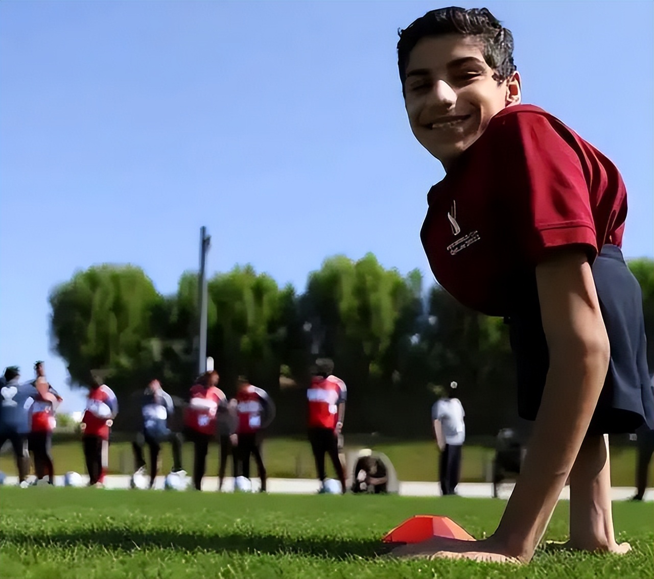 不止是足球,足球不止有比赛还有暖心正能量