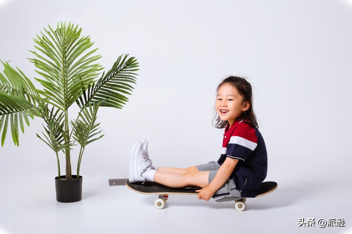 校服哪个牌子好？传递品牌质量信任派逊争做行业“排头兵”